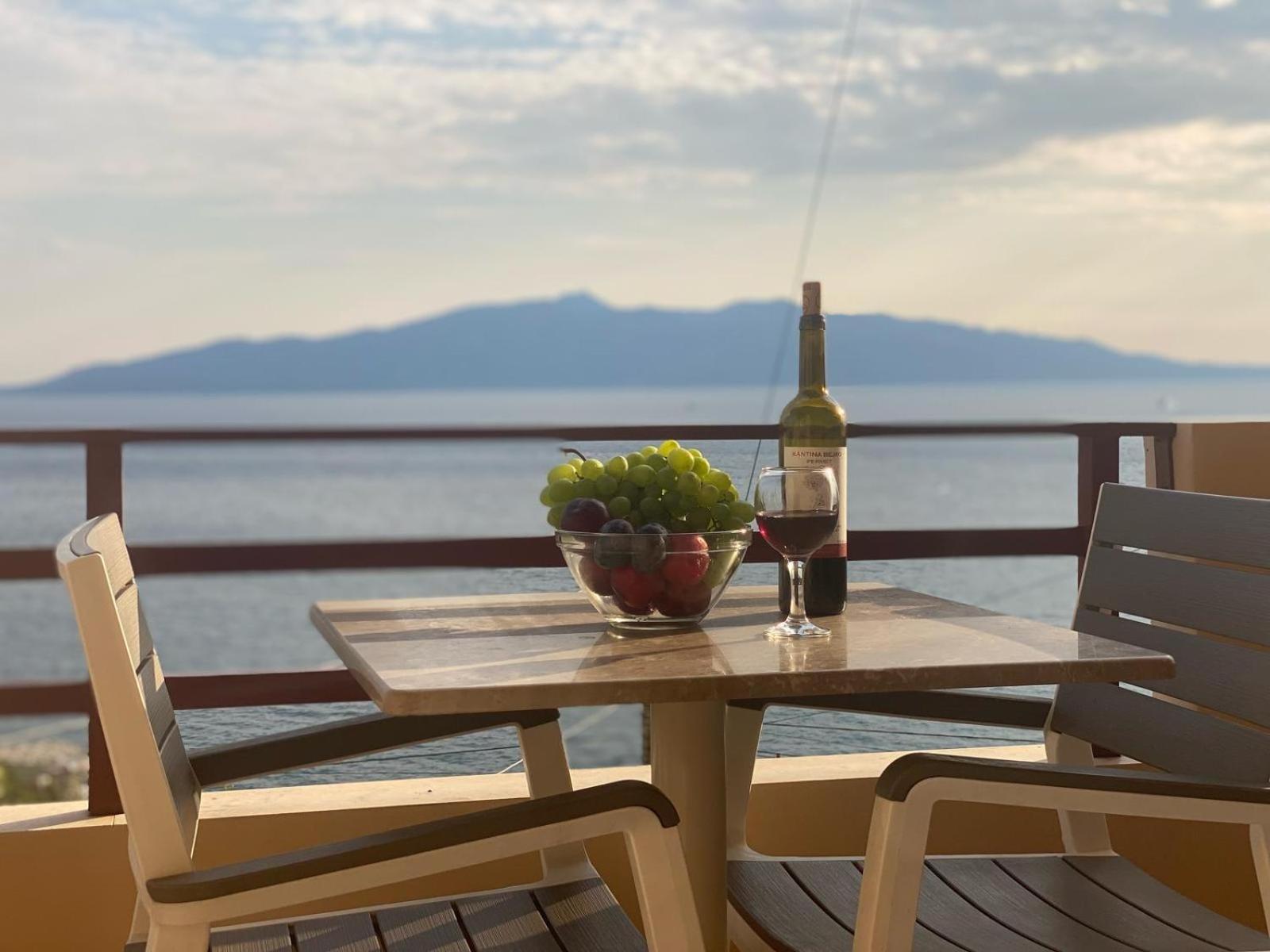 Del Mar Sea View Apartment Sarande Exterior photo