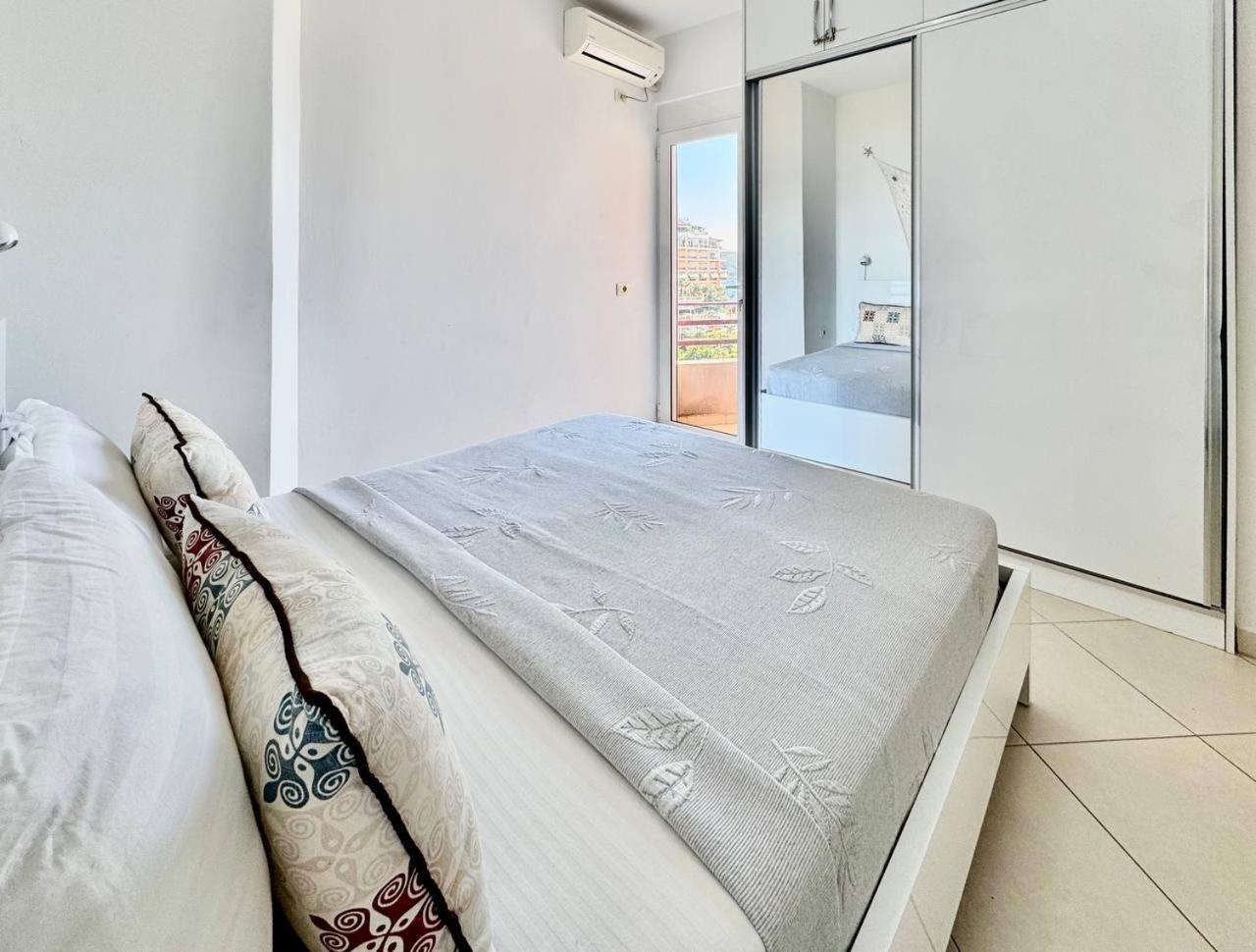Del Mar Sea View Apartment Sarande Exterior photo
